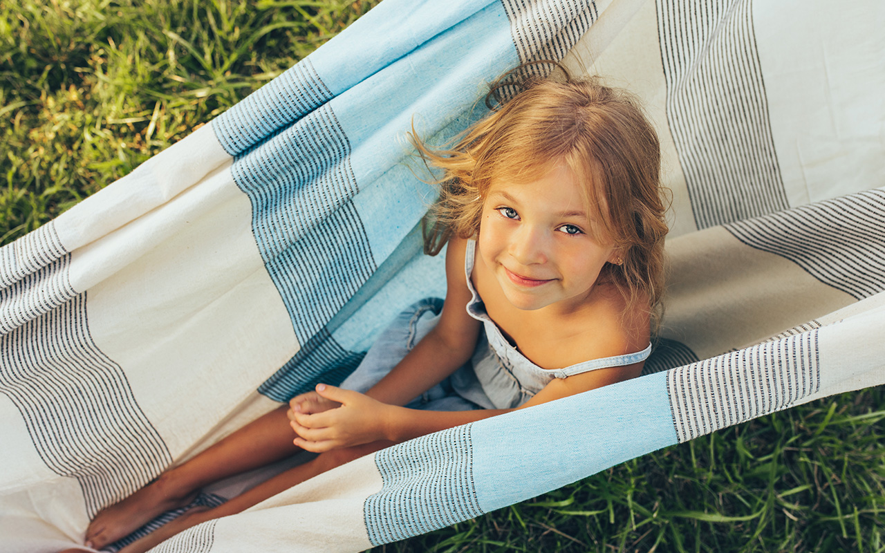 Sommerferien mit Kindern: Zwischen Abenteuer, Alltag und Achtsamkeit - Sommerferien Vorschau  (in Lizenz von Adobe Stock )