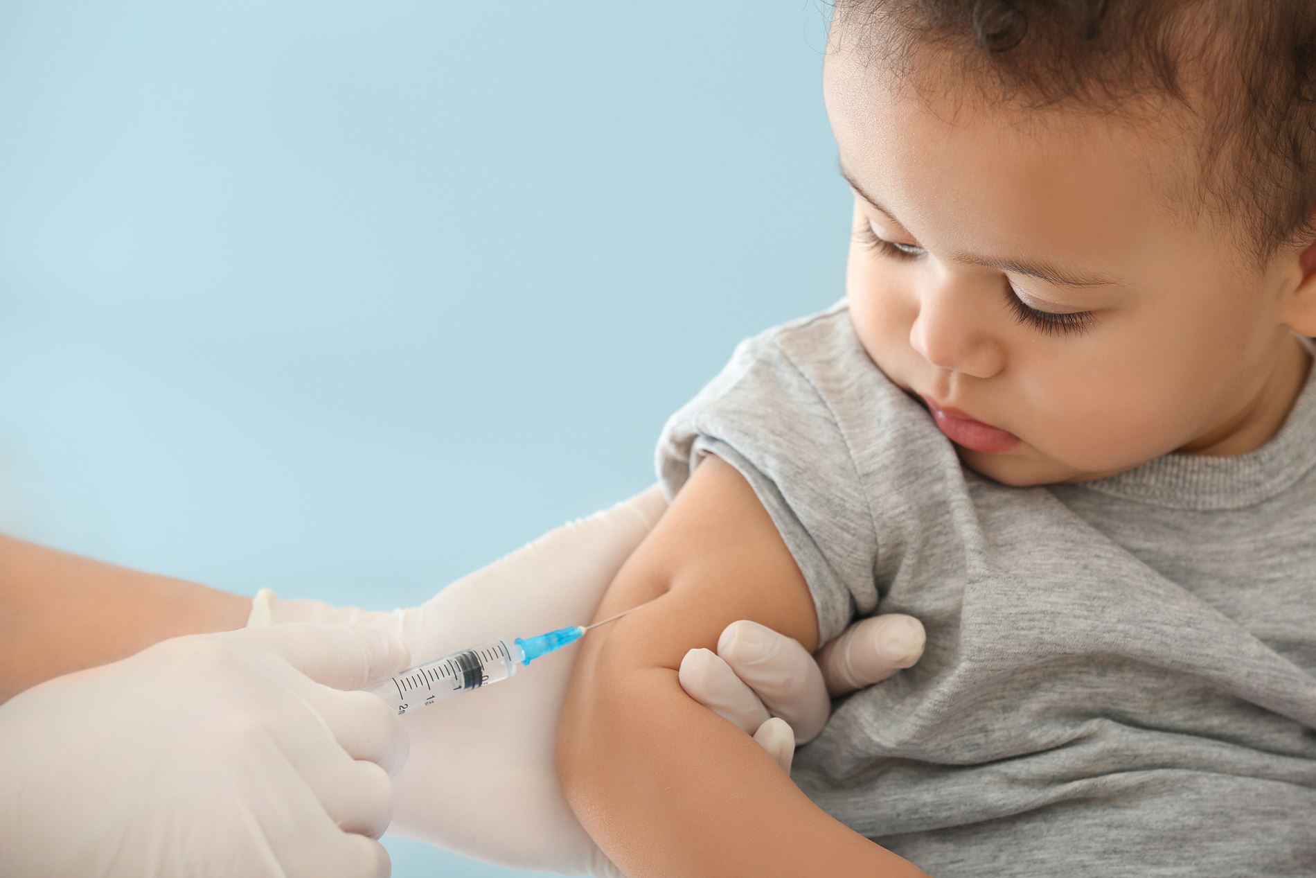 Baby beim Impfen